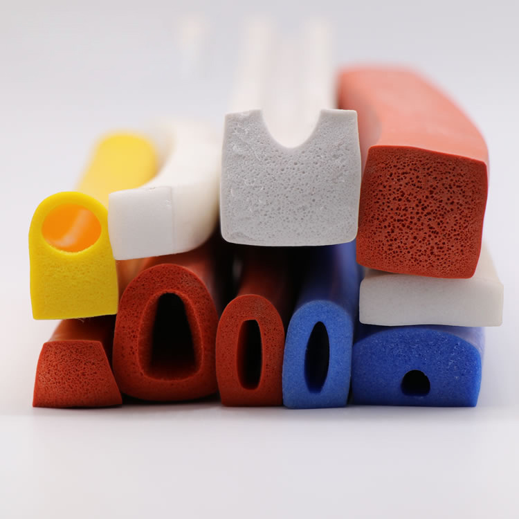 設備密封條有異味、不耐高溫消毒？嶸牌食品級/醫(yī)療級硅膠發(fā)泡條，無毒無味，耐高溫滅菌