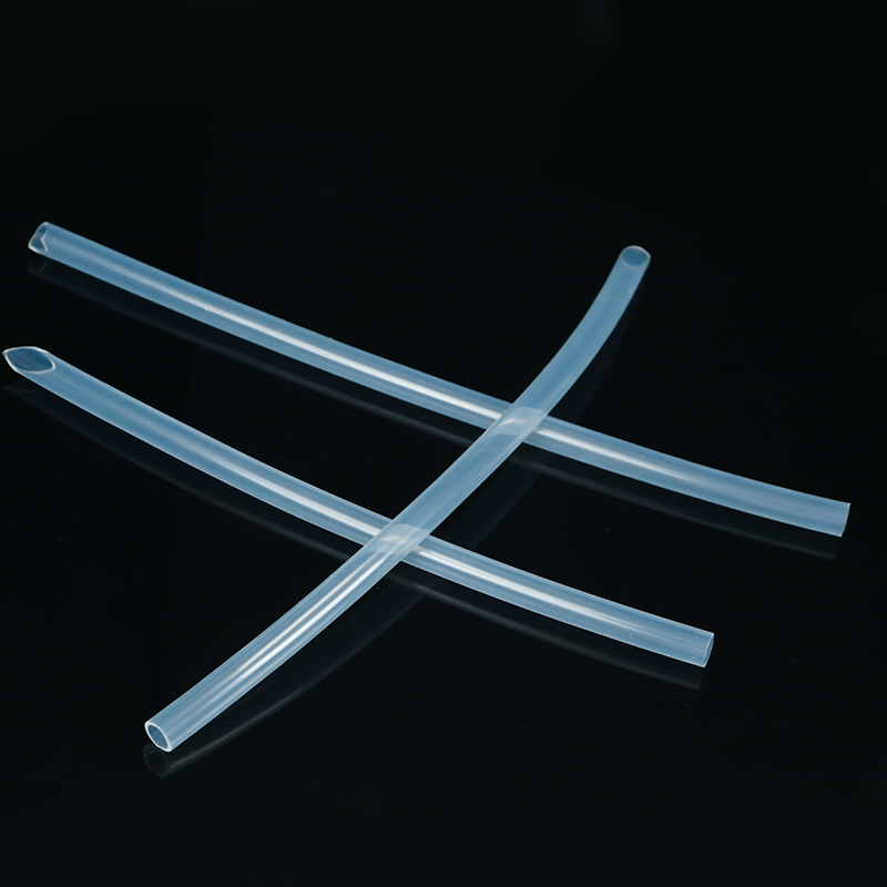 嶸牌抗黃變鉑金硫化硅膠管：從源頭抑制發(fā)黃，持久澄澈維護(hù)產(chǎn)品高端形象